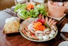 아나 비치 하우스 바 & 레스로탕 예약
