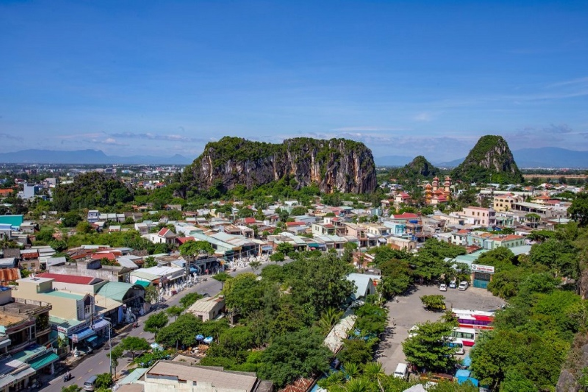 다낭 오행산 (응우한선, Marble Mountains) – 후옌콩 동굴과 논느억 석조 마을