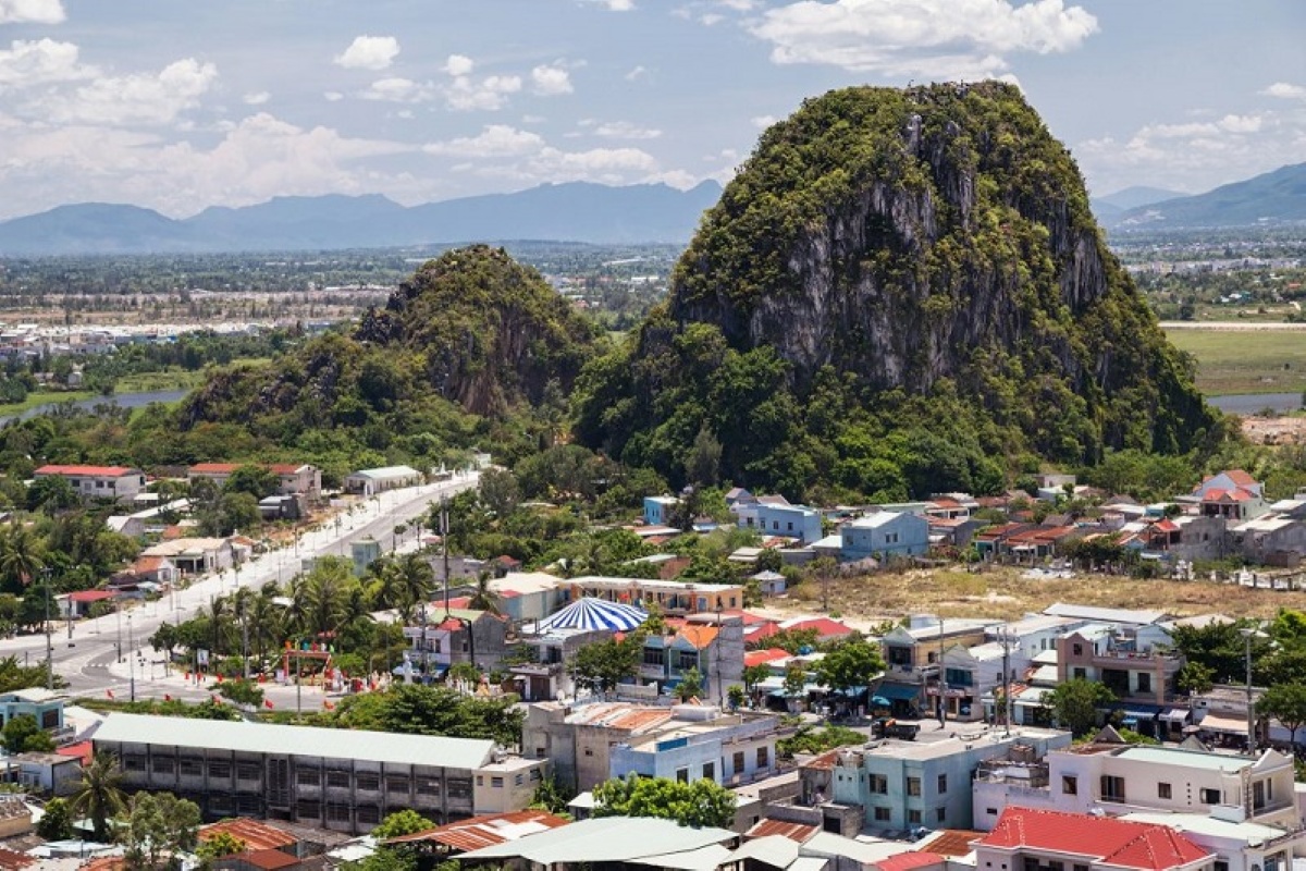 다낭 오행산 (응우한선, Marble Mountains) – 후옌콩 동굴과 논느억 석조 마을