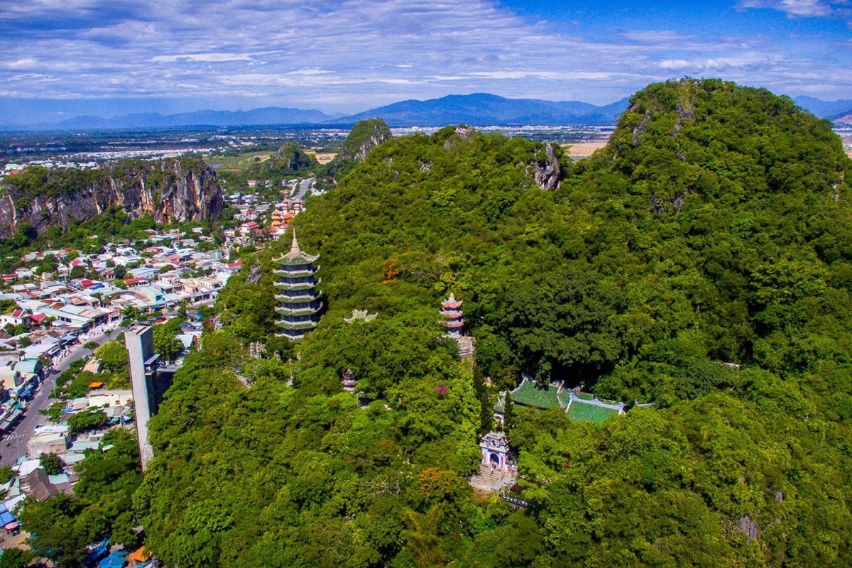 다낭 오행산 (응우한선, Marble Mountains) – 후옌콩 동굴과 논느억 석조 마을
