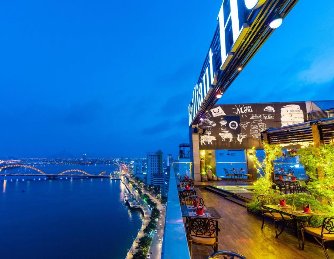 브릴리언트 톱 바 Brilliant Top Bar 다낭