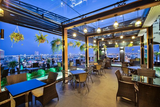 브릴리언트 톱 바 Brilliant Top Bar 다낭