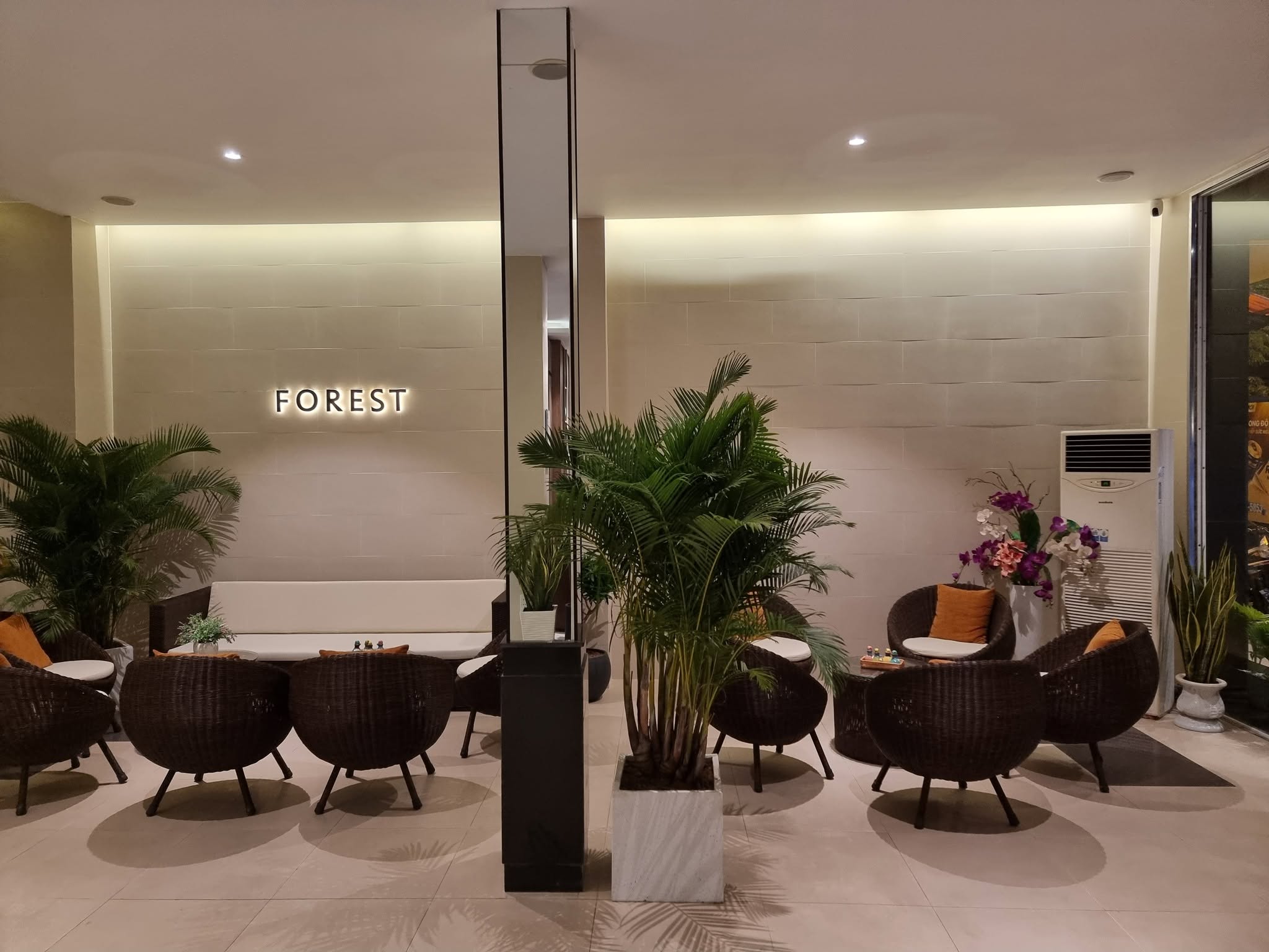 포레스트 마사지 & 네일 Forest Massage & Nail 다낭