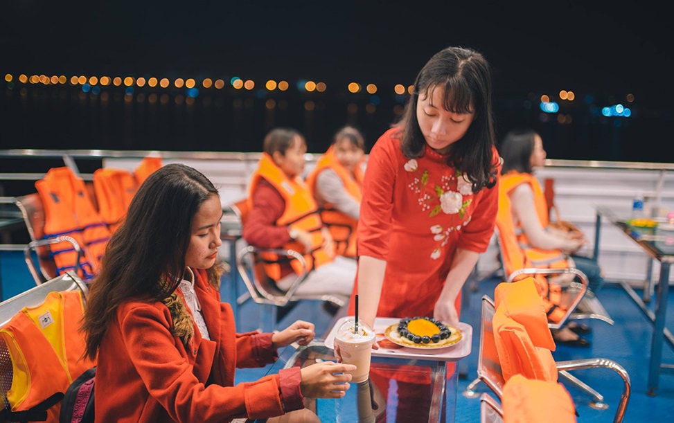 한강 유람선 Du Thuyền Sông Hàn 다낭