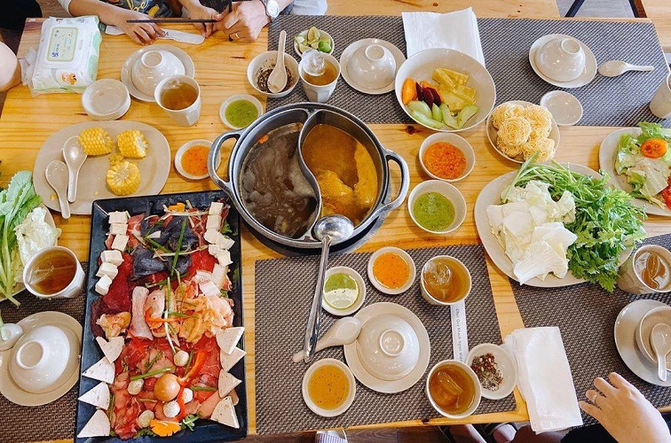 레구다 뷔페 라우 Léguda Buffet Rau 달랏