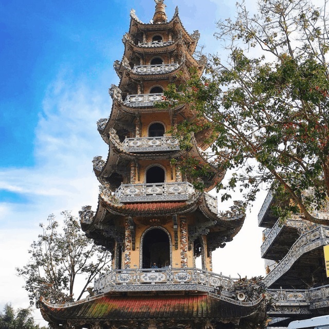 린푸옥 사원 (쭈어 베짜이)