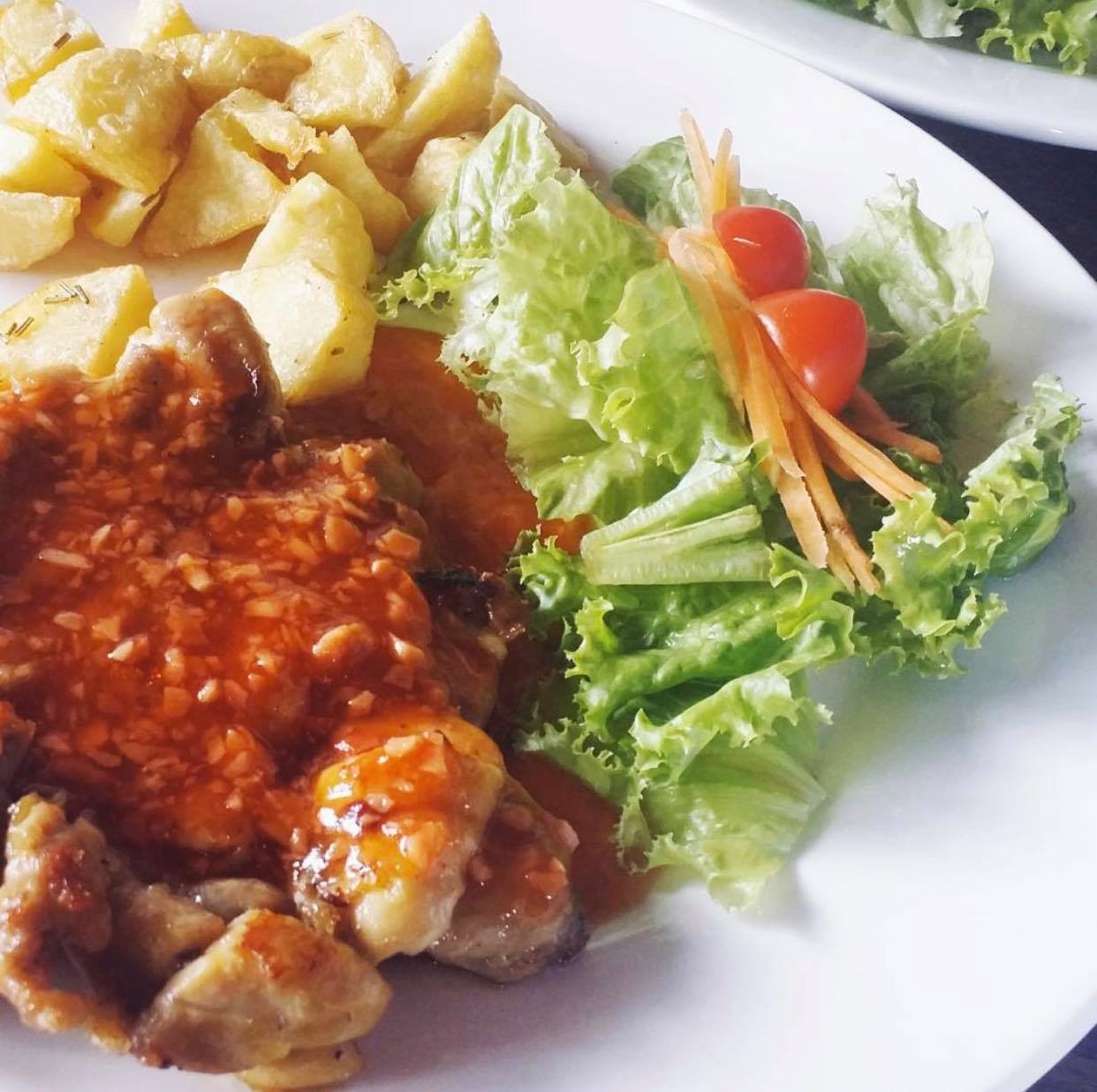 구미 치킨 스테이크 Gummy Chicken Steak 달랏