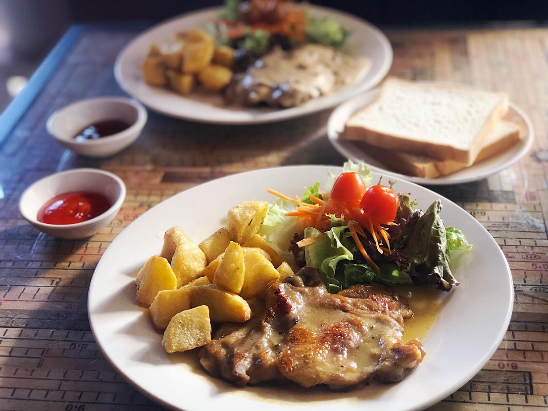 구미 치킨 스테이크 Gummy Chicken Steak 달랏