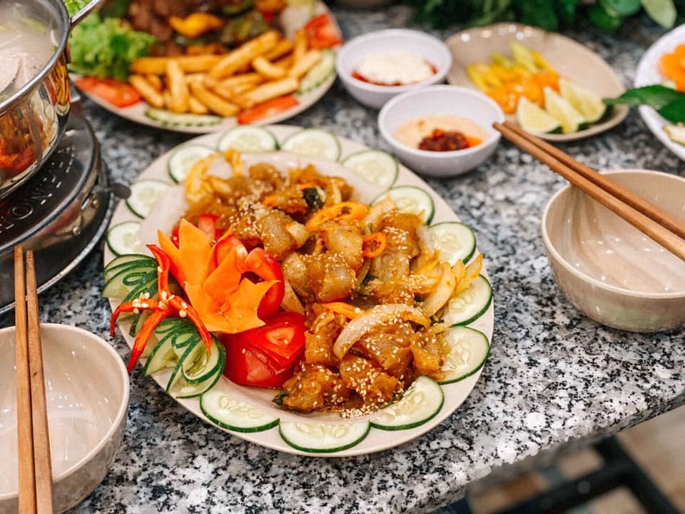 럽 보 엇 히엠 Lẩu Bò Ớt Hiểm 달랏