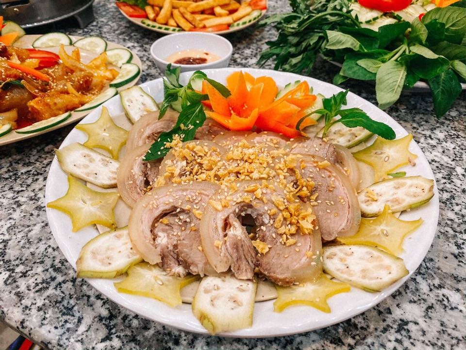 럽 보 엇 히엠 Lẩu Bò Ớt Hiểm 달랏