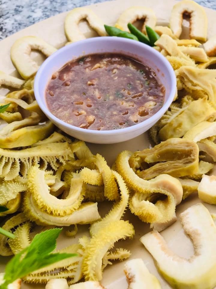 럽 보 엇 히엠 Lẩu Bò Ớt Hiểm 달랏