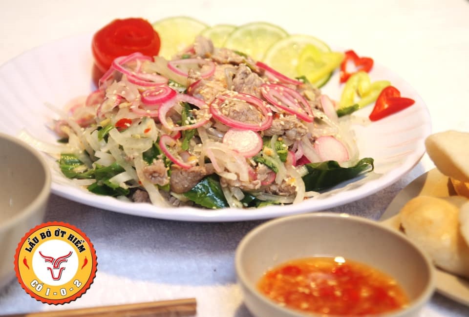 럽 보 엇 히엠 Lẩu Bò Ớt Hiểm 달랏
