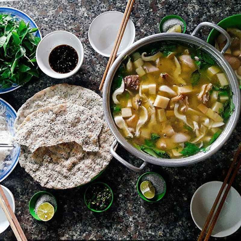 라에 닭 훠궈 따오응오 (Lẩu gà lá é Tao Ngộ) 달랏