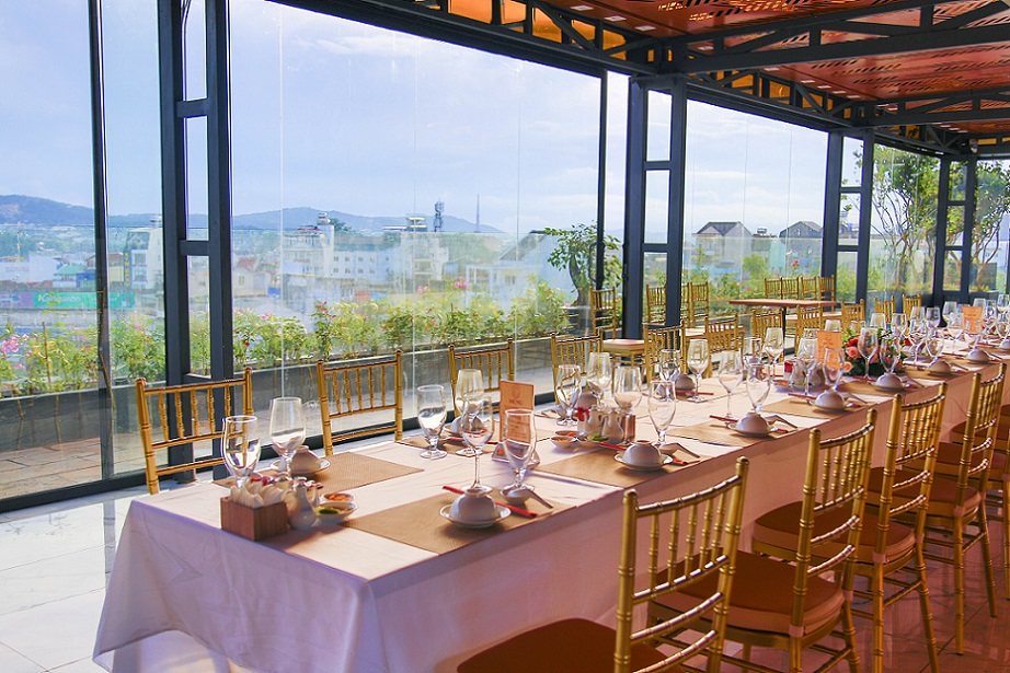 솔트/소이 식당 (Hôtel Colline) 달랏