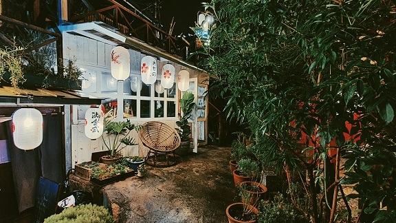 포 덴 롱 술집 Tiệm rượu phố đèn lồng 달랏