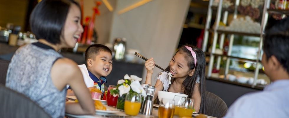 인터컨티넨탈 나짱 쿡북 카페 뷔페 Cookbook Café