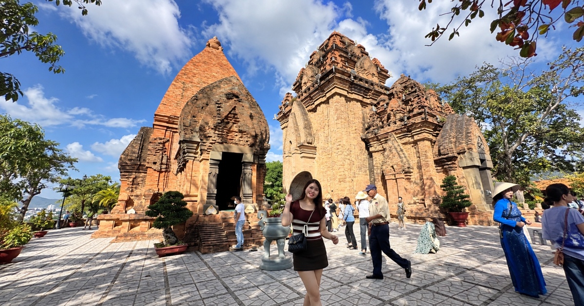 나트랑 포나가르 탑 (Tháp Bà Ponagar)