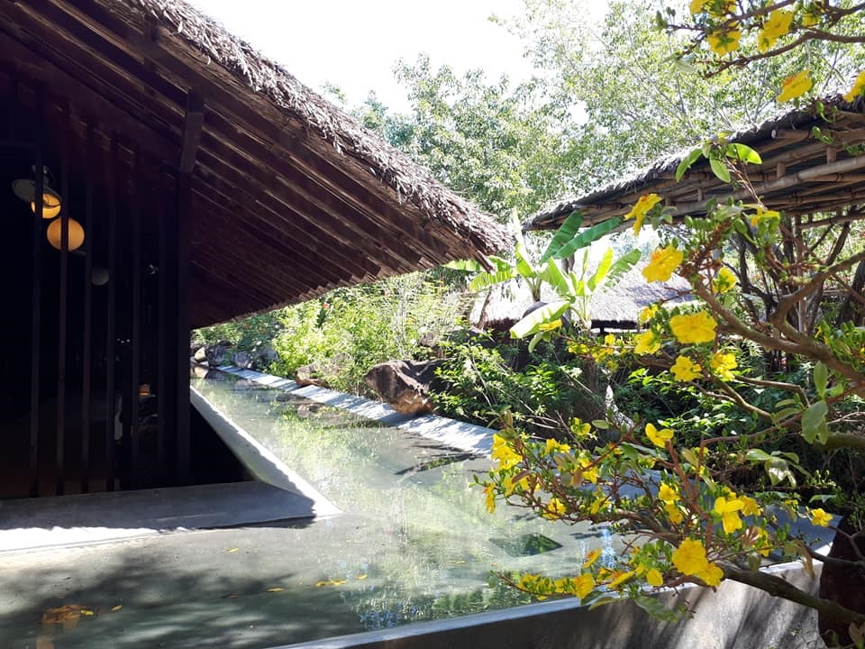 와이바 아이리조트 Y-Bar I-Resort 냐짱