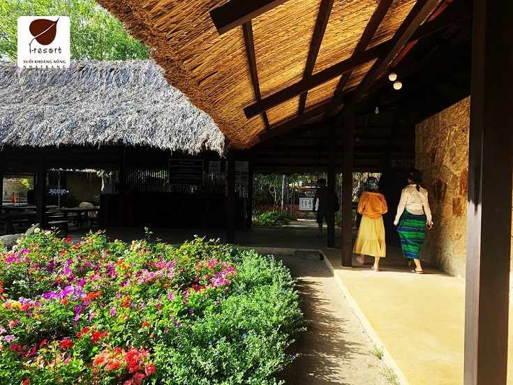 와이바 아이리조트 Y-Bar I-Resort 냐짱
