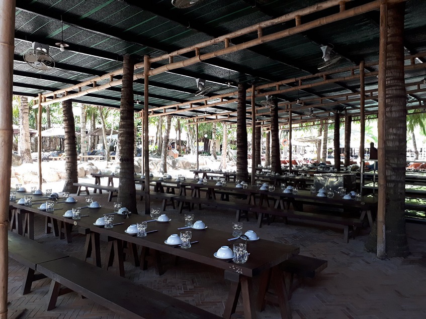와이바 아이리조트 Y-Bar I-Resort 냐짱