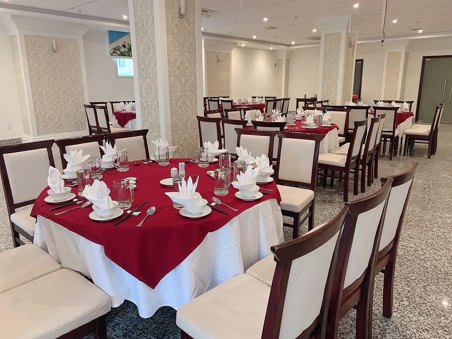 갈리오트 호텔 레스토랑 Galliot Hotel Restaurant 냐짱