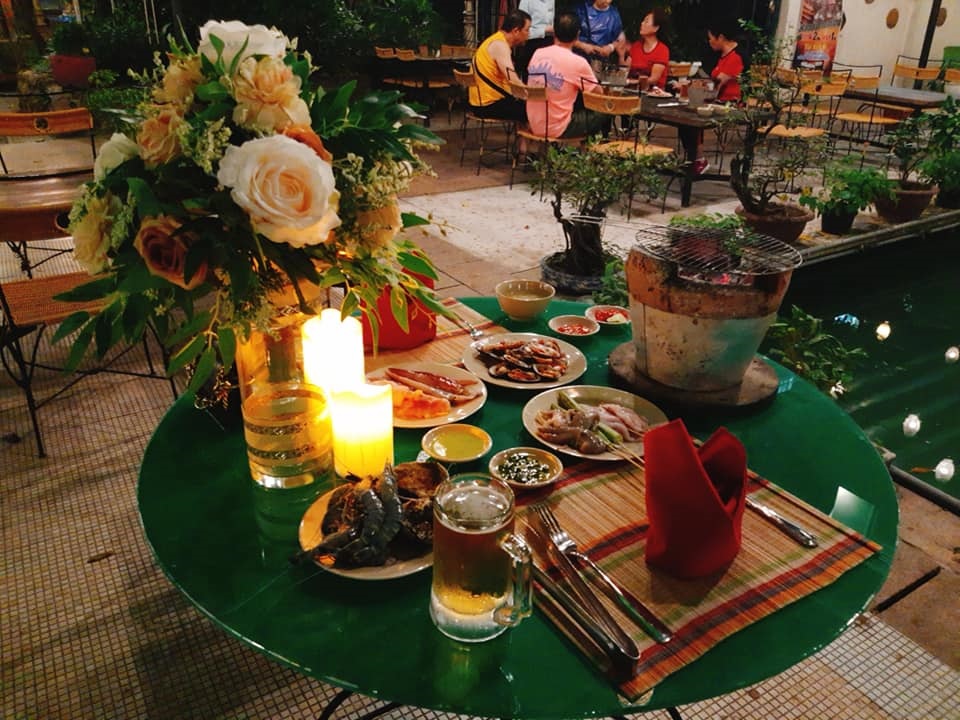 풀 뷔페 예르신 나짱 Pool Buffet Nha Trang