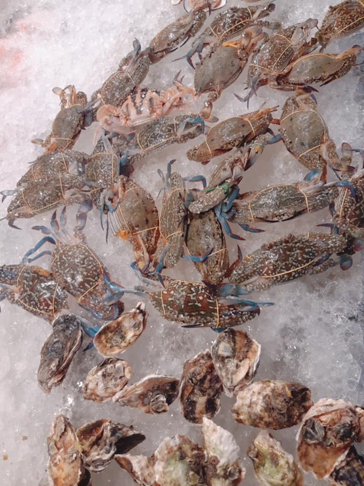 풀 뷔페 예르신 나짱 Pool Buffet Nha Trang