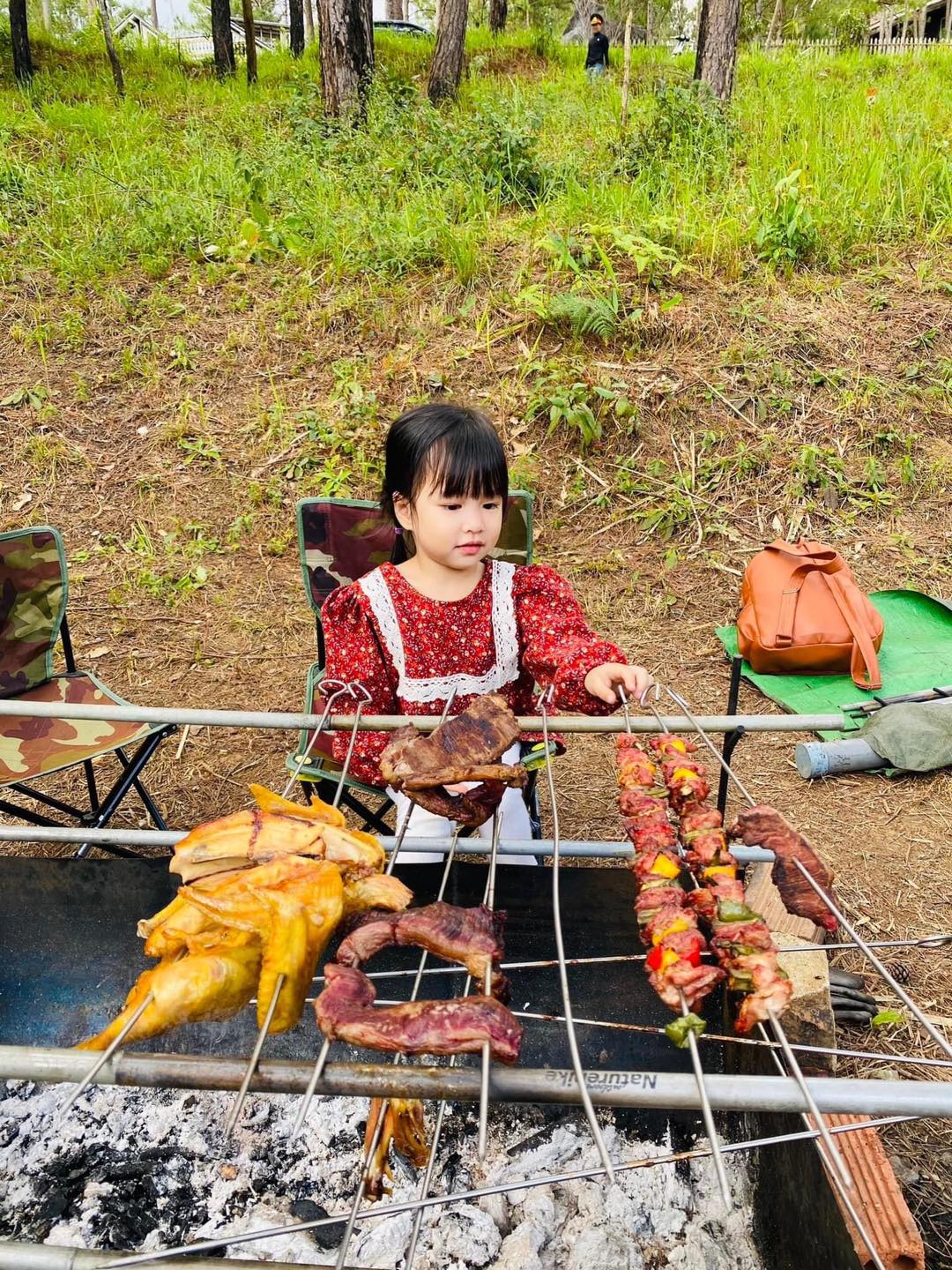 SUP  투어와 바베큐를 즐기