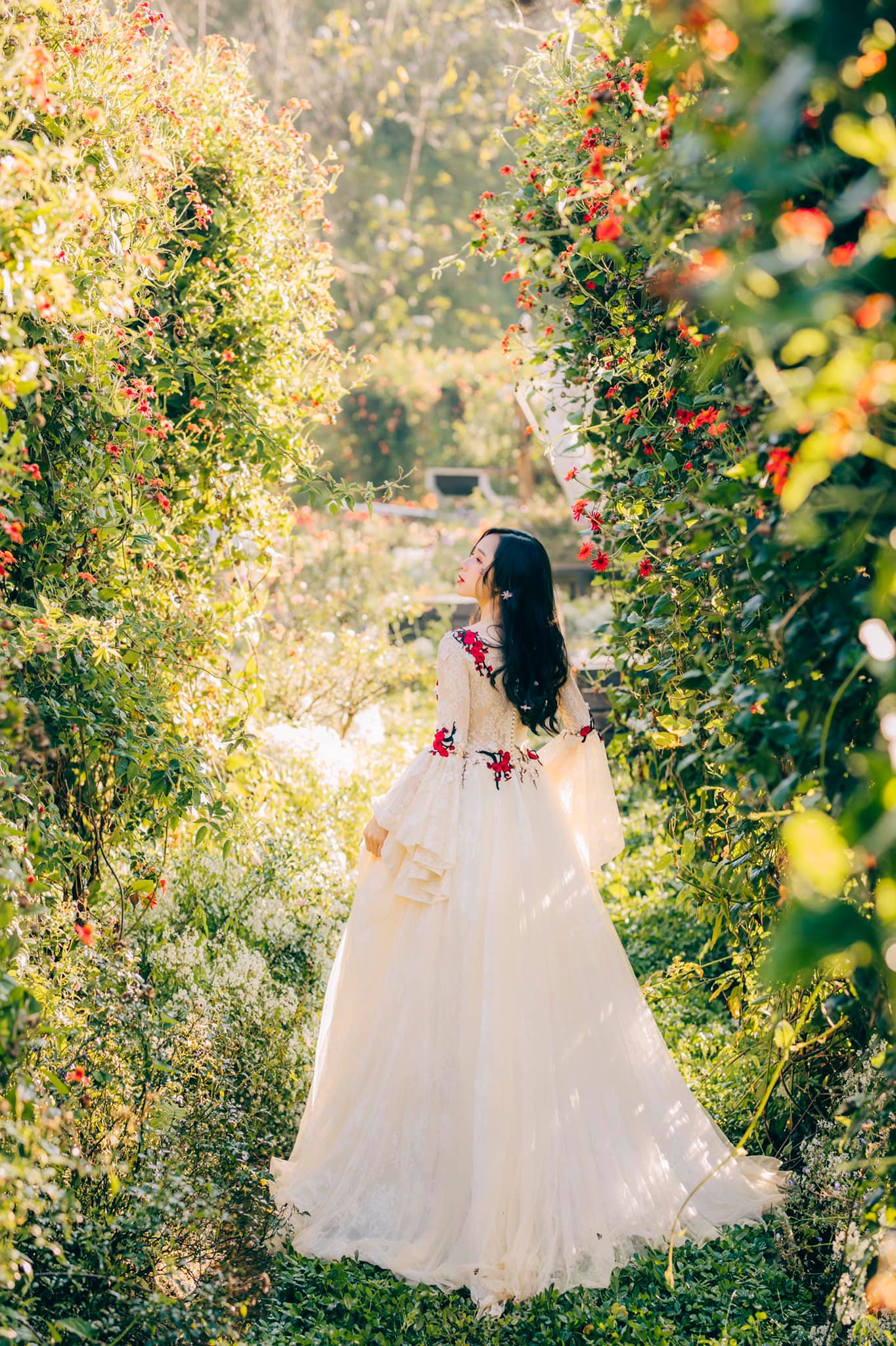 F 꽃밭 카페 F Cafe Dalat Flower Field