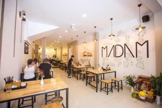 마담프엉 식당 Madam Phuong Restaurant
