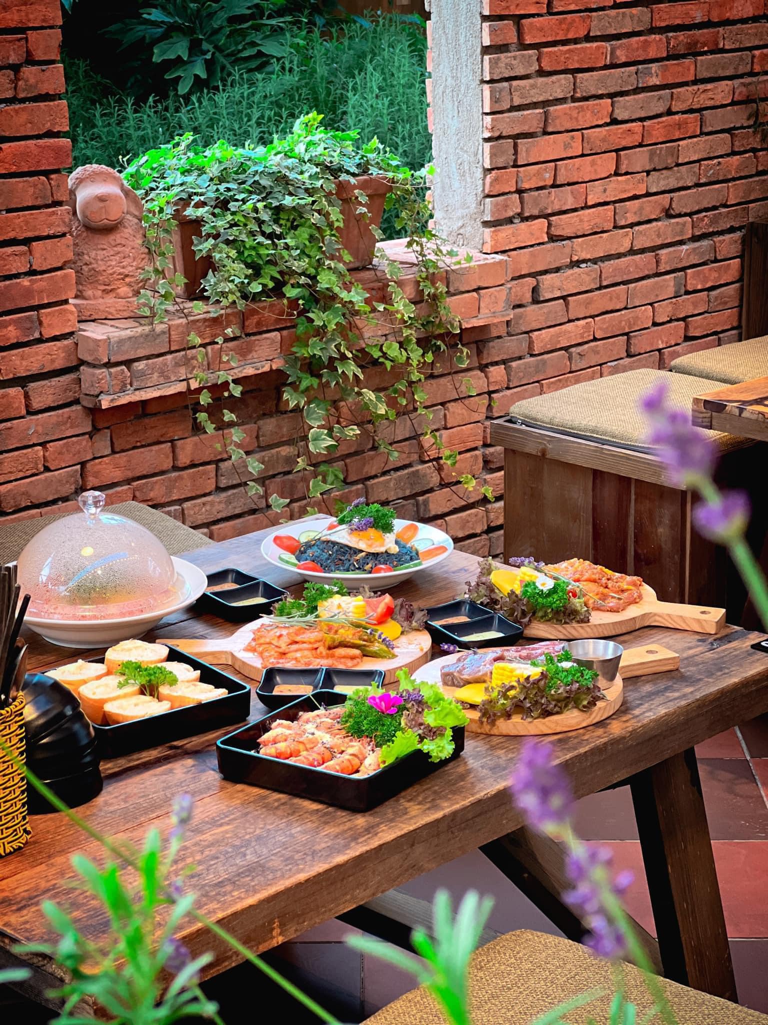뚜이 느엉 라벤더 Túi Nướng Lavender 구이 달랏