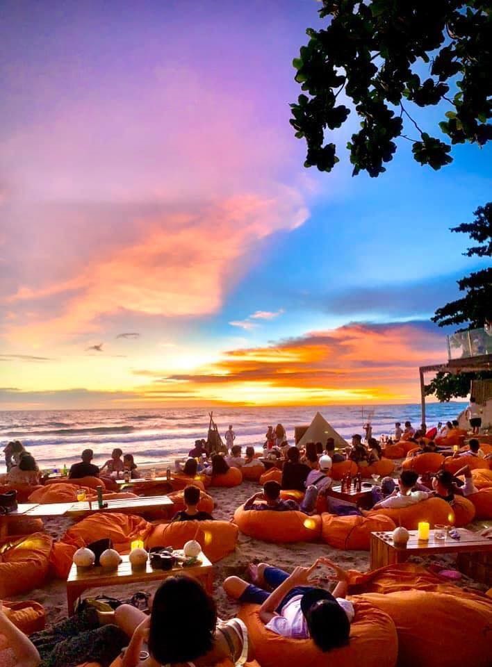 옥센 비치 바 클럽 OCSEN Beach Bar & Club 푸꾸옥
