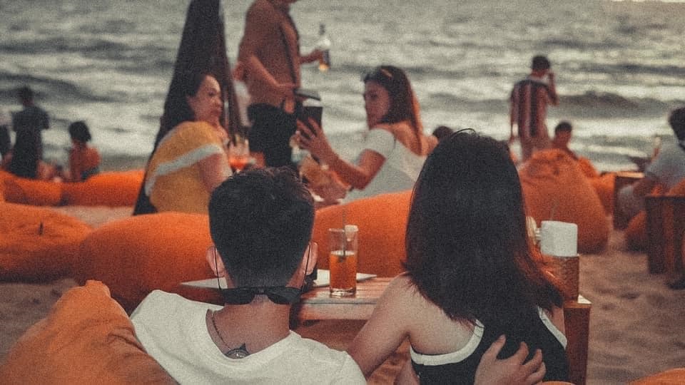 옥센 비치 바 클럽 OCSEN Beach Bar & Club 푸꾸옥