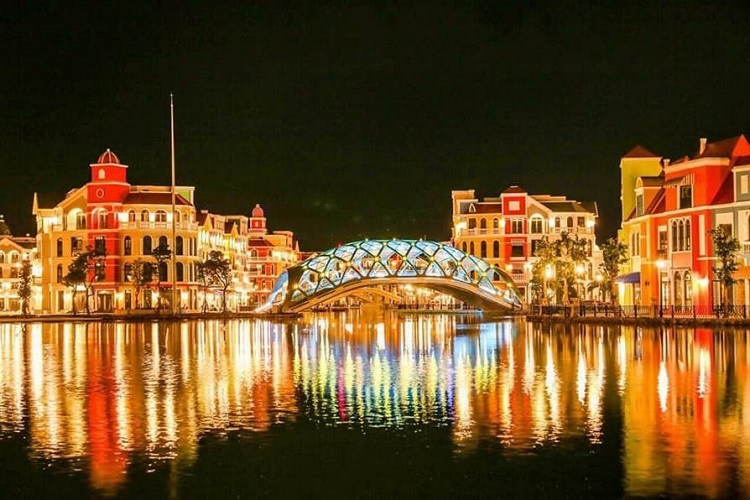 Colors of Venice 공연 (그랜드 월드, 푸꾸옥)