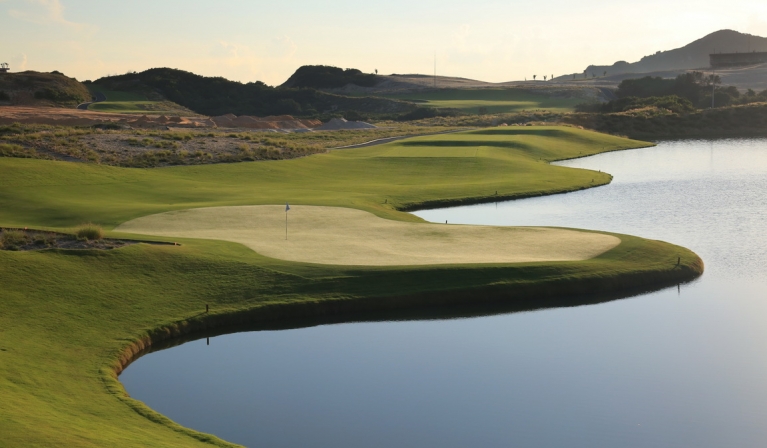 나트랑 골프투어 3박4일 | 바다를 품은 3대 명문 코스 정복 – KN 골프링크스 · 빈펄 · 다이아몬드 베이